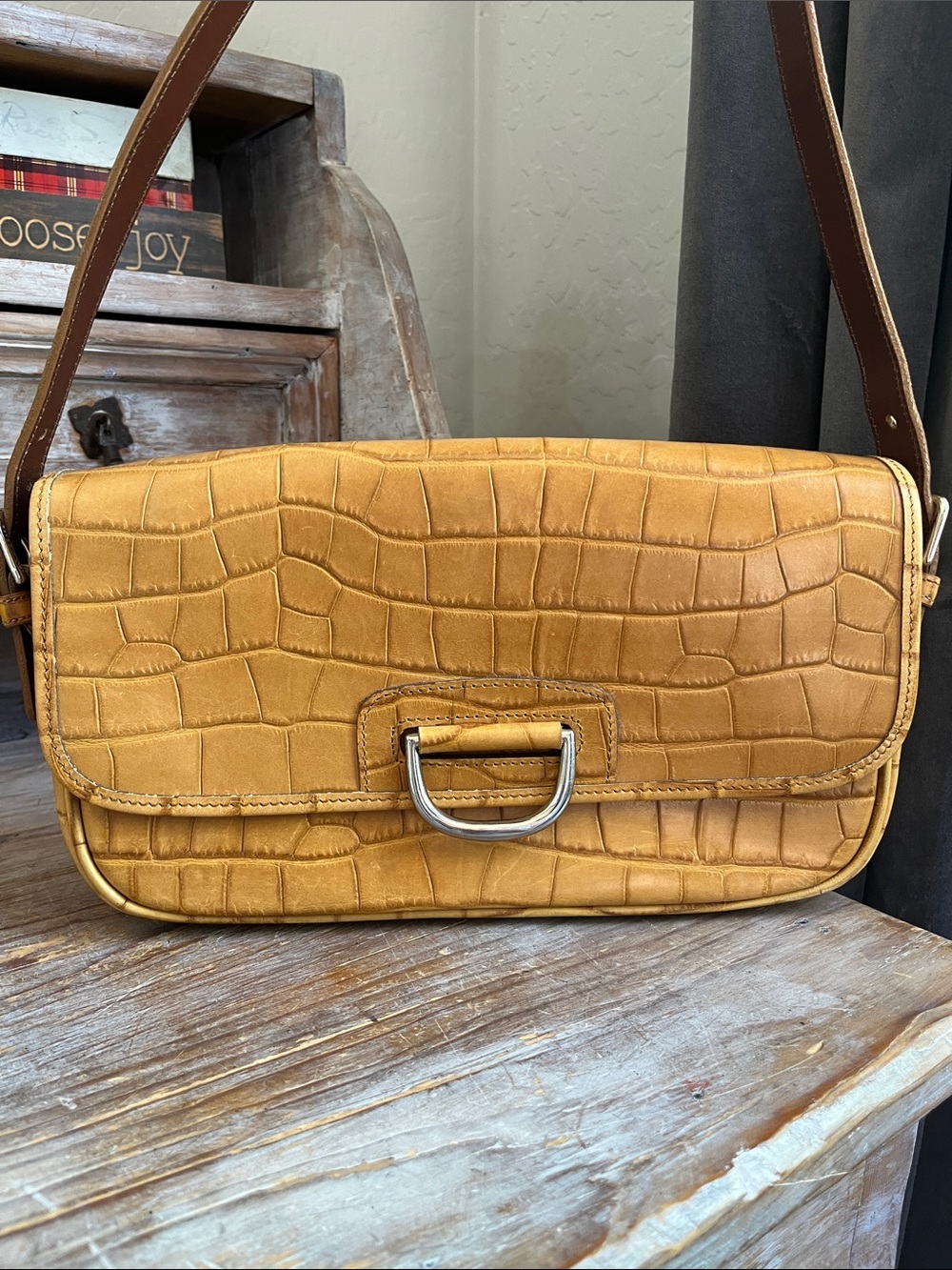 Dooney & Bourke Bayou Collection Croc Embossed Leather Shoulder Bag Tan Vintage